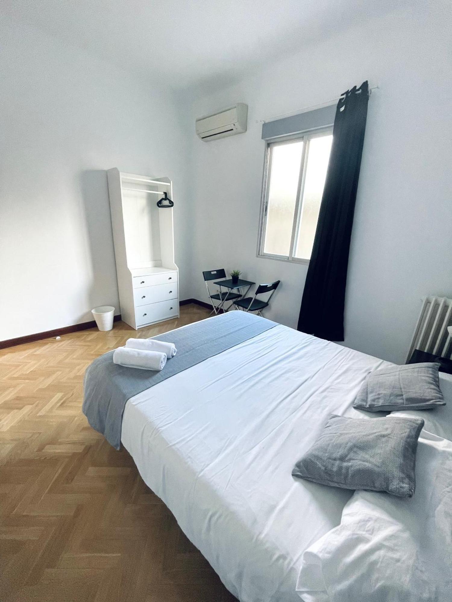 Ibiza Habitaciones Madrid Exterior photo